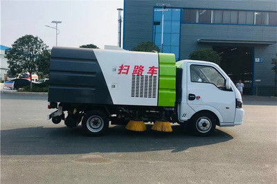 高效環保，城市清潔新選擇——國六東風途逸3方掃路車解析