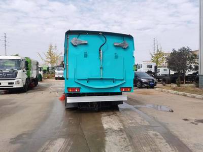 高效環(huán)衛(wèi)新標(biāo)桿 國六東風(fēng)天錦12方掃路車深度解析